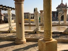 -泉城欧乐堡戏水湾艺术养生温泉