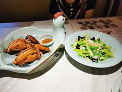 -荷花亭·湖北融合菜(中商广场店)