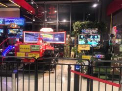 -嗨翻Hi-Fun竞技主题乐园·蹦床团建生日聚会(五棵松华熙店)