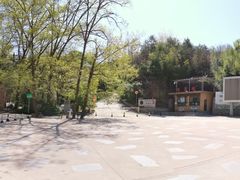 入口区-鲁山国家森林公园