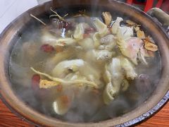 -威邵鸡煲(西华路总店)