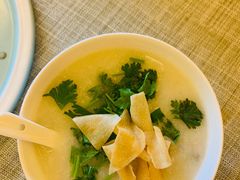 生滚鱼片粥-潮府馆·非遗潮州菜·世纪公园(新国际博览中心店)