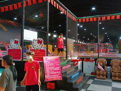 -嘿哟动霸CHUA·新潮玩运动娱乐中心·蹦床滑冰团建乐园