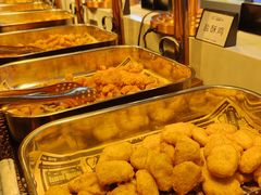 -涨巢·潮玩水疗局