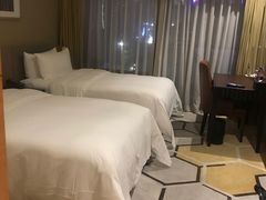 -珠海拱北口岸希尔顿欢朋酒店