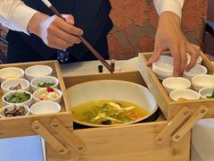 -云南荟·湖畔领宴(领事馆店)