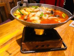 -老滇山寨•云南特色菜•地方菜•民族风情歌舞表演(金碧店)