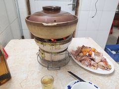 -广味炭炉鸡煲(宝业路分店)