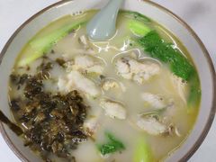 -明呈黄鱼面馆(斜土路店)