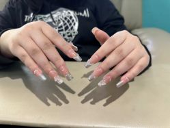 点击看大图 -POINT服务季·点睛创意美甲沙龙