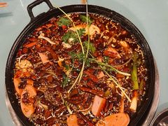 -鸿顺老铁锅美蛙鱼府(解放碑店)