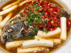 我吃我爱的鱼头（半只）-老头儿油爆虾·知味杭州(爱琴海购物中心)