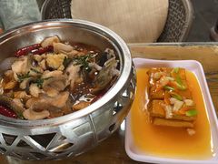 -隔壁老王·家常云南菜(花巷店)