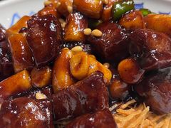 松子牛肉炒年糕-魔鬼牛蛙小厨•烤鱼•龙虾(上马墩光华时代店)