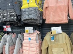 -迪卡侬(西三旗店)