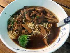 老卤肥肠面-囿面传统制面馆(中央路店)