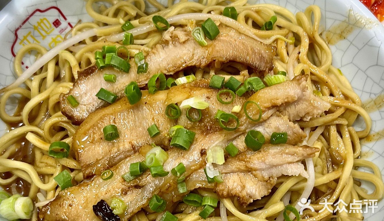 来汕头别忘了吃上这碗鲜掉眉毛的粿条面汤啊！