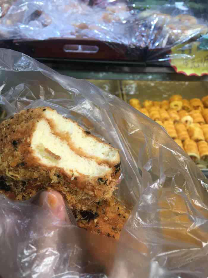 徐家铺子-"99徐家铺子买了五个泡芙 一个虎皮卷 ."-大众点评移动版