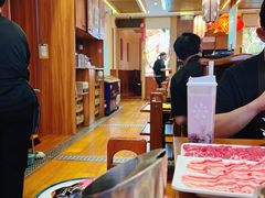 -沸炉重庆老火锅(军事博物馆店)