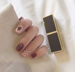 -丫丫NAIL日式自助美甲美睫沙龙