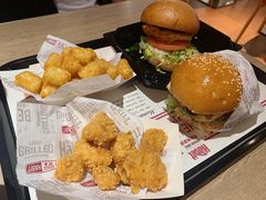 -The Habit Burger Grill 哈比特汉堡(复兴soho店)