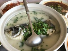 -天乐农家鱼头王(天目湖店)