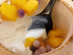 小芋圆椰汁椰子冻-广德记·椰子冻手制甜品(福田总店)