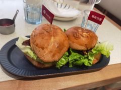 -必胜客(集美杏东店)