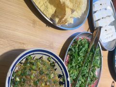 -洱火云南酸菜牛肉火锅(石景山当代商城店)