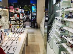 -诺柯视眼镜-蔡司依视路官方工厂店(淞南一店)