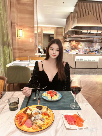 海口！铂尔曼的自助也泰好吃了吧！