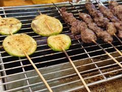 -哈尔滨小酒馆·鲜肉现穿自助烧烤(康新花园店)