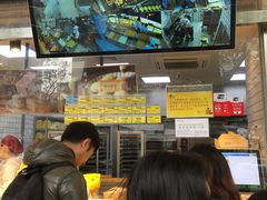 -鲍师傅糕点(江苏路店)
