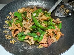 -费大厨辣椒炒肉(黄兴中心广场店)