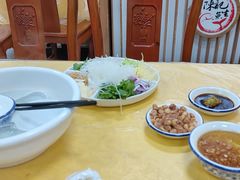 -官塘陈记鱼生·潮汕砂锅粥·牛肉火锅(潮枫路总店)