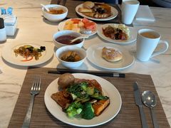 -深圳国际会展中心希尔顿酒店(前海华发冰雪世界店)