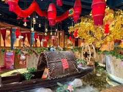 -老滇山寨•云南特色菜•地方菜•民族风情歌舞表演(金碧店)