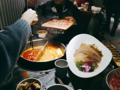 -热火朝天鲜切牛肉火锅(南强街巷店)