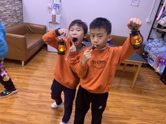 -艺桐年艺术培训中心