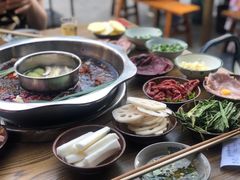 -周幺妹重庆老火锅(银泰城总店)