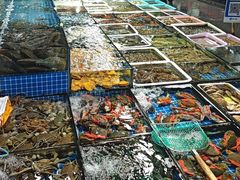 -霞涌市场海鲜摆卖区