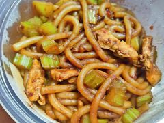 鸡肉炒米粉-壹粉屋新疆炒米粉(建外SOHO东区店)