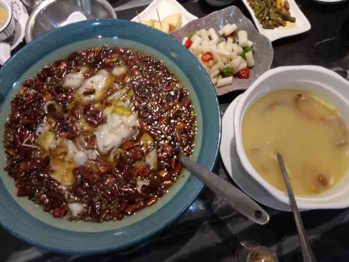 鱼田会(安溪宝龙店)-"环境:宝龙广场金逸影城旁边,店很大,位置.