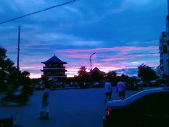 -巴陵广场