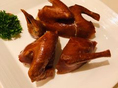 玻璃烧乳鸽-利苑酒家(宜安广场店)