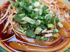 -拈签一笑黄牛肉辣卤串串