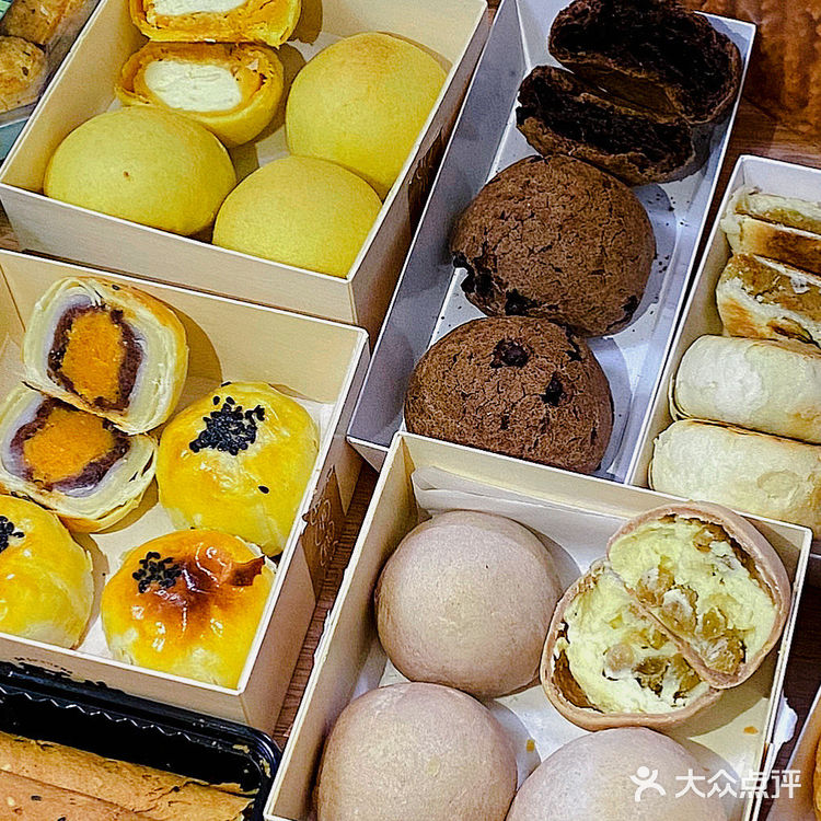 网红糕点铺大酥生来青岛啦|大盘挞太🉑️了