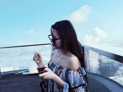 -黄金时代游泳健身云畔会所(绿地中心双子塔店)
