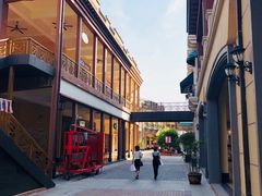 -王府井奥莱临潼小镇(临潼店)