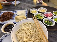 -海碗居老北京炸酱面(增光路店)